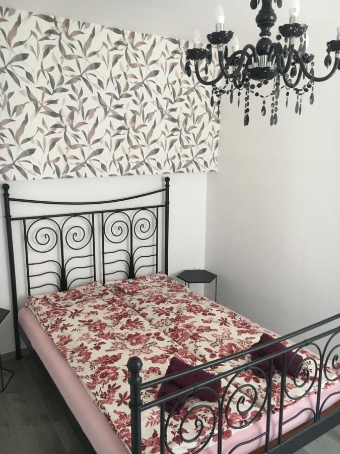 Apartman Mercedes سيغيد المظهر الخارجي الصورة